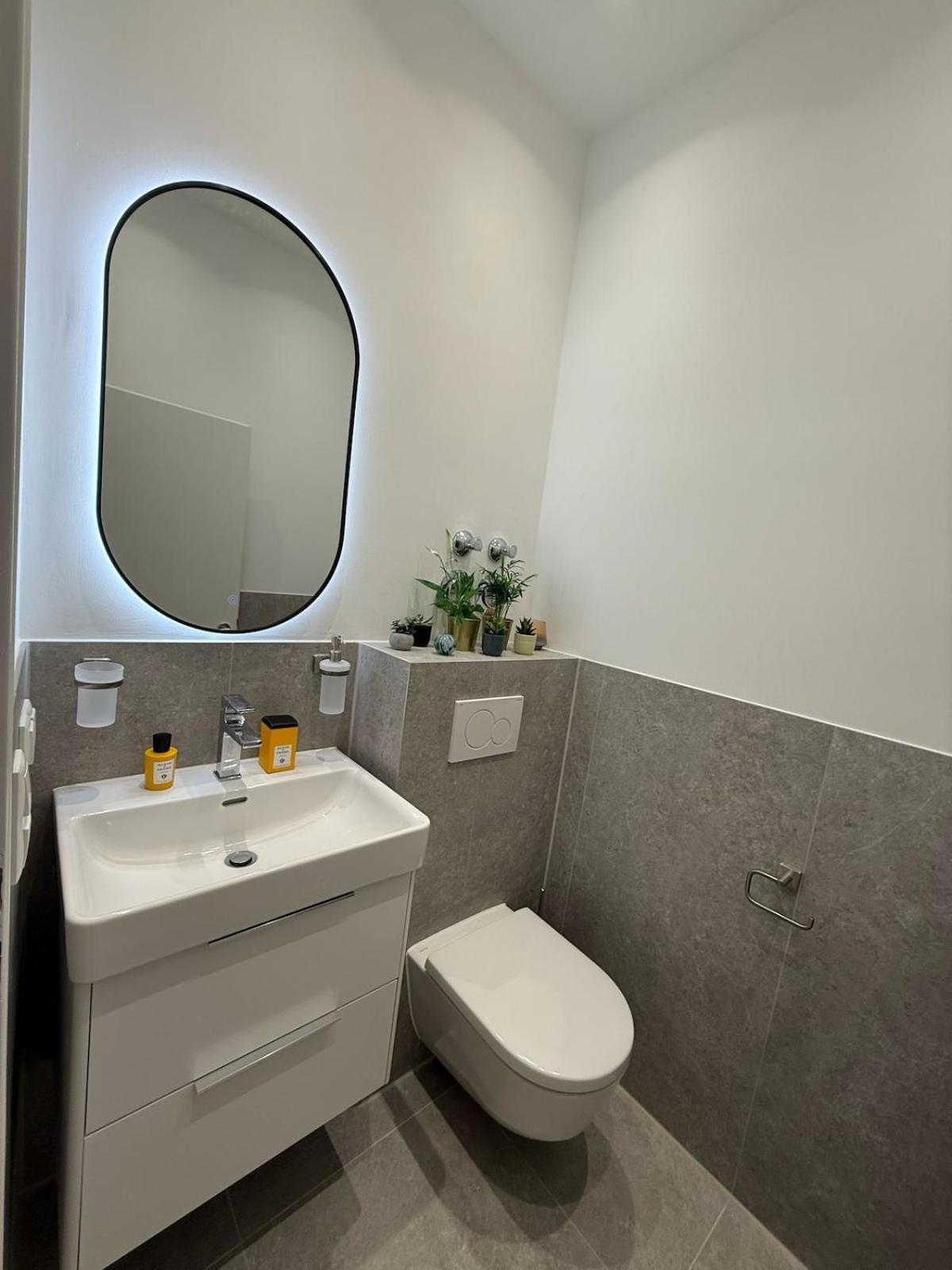 Beckhomes Munich, New, 2br With Terrace