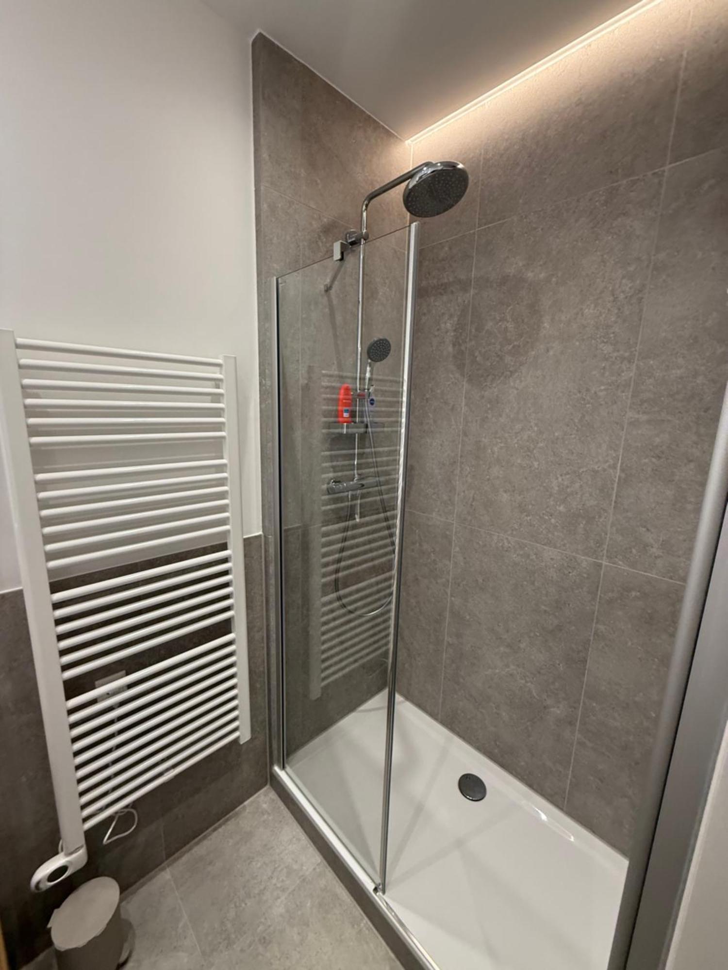 Beckhomes Munich, New, 2br With Terrace Apartment